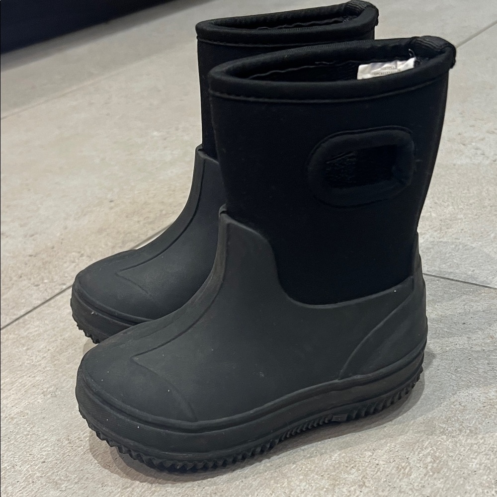 water boots (little kids size 7)